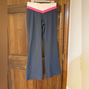 Gray Yoga Pants Waistband Victoria’s Secret  sport flare sport gray and pink